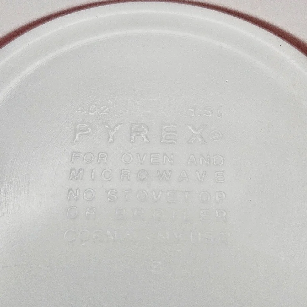 Pyrex vintage #402